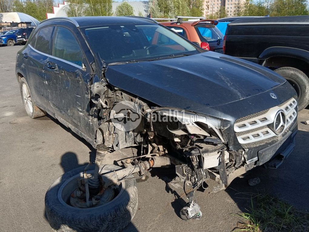 Фото Mercedes-Benz GLA-класс 2