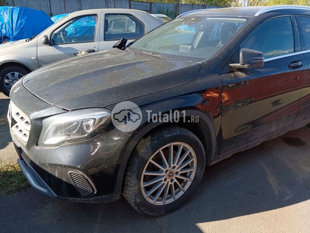 Фото Mercedes-Benz GLA-класс 56