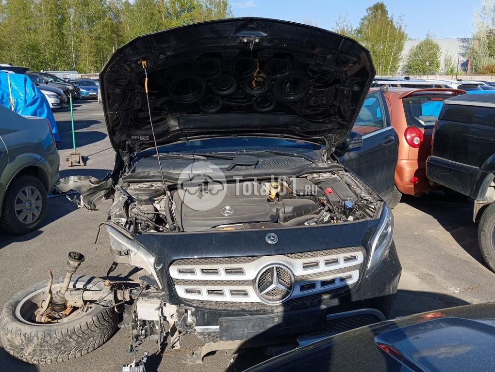 Фото Mercedes-Benz GLA-класс 58
