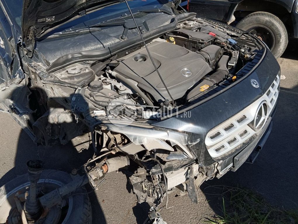 Фото Mercedes-Benz GLA-класс 64