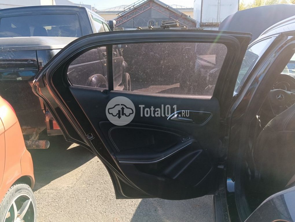 Фото Mercedes-Benz GLA-класс 92