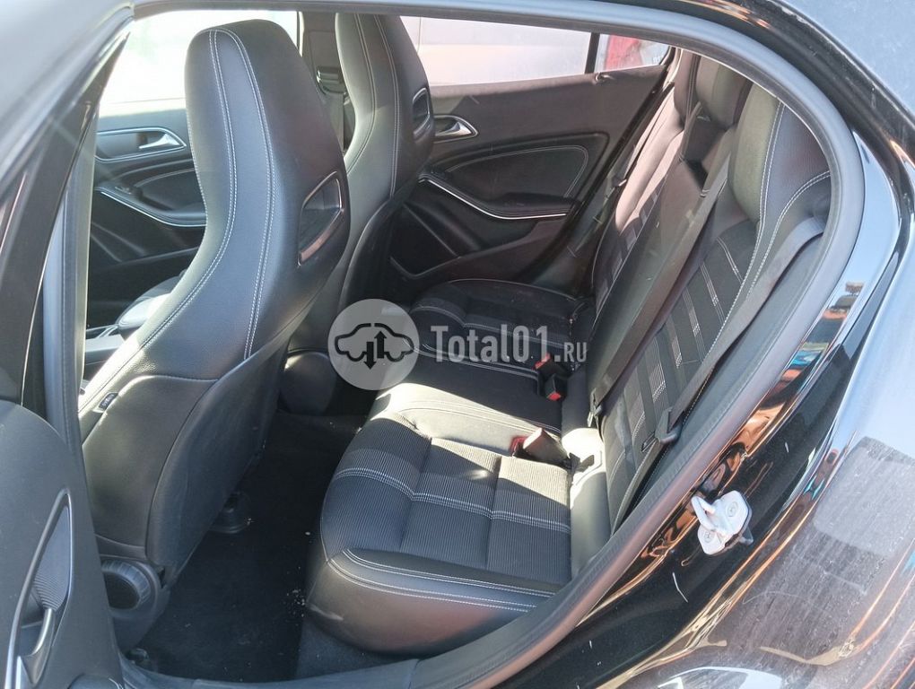 Фото Mercedes-Benz GLA-класс 94