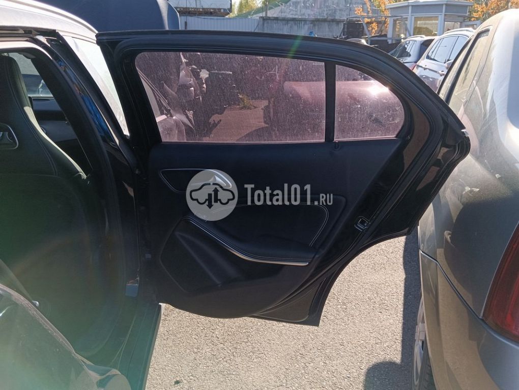 Фото Mercedes-Benz GLA-класс 118