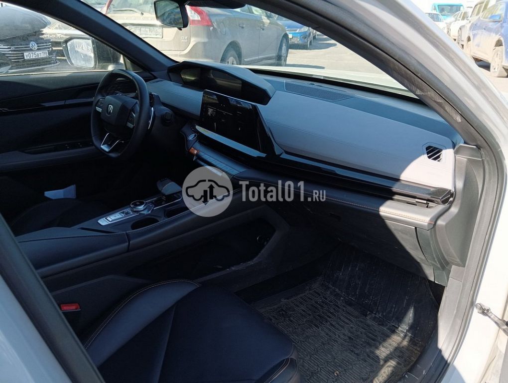 Фото Changan UNI-V 158
