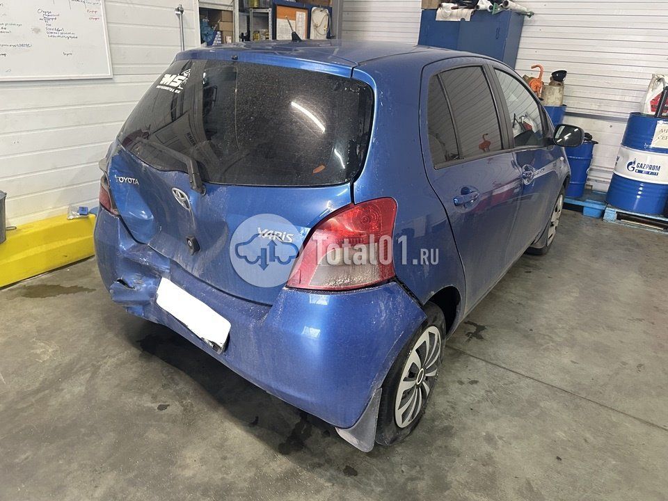 Фото Toyota Yaris 4