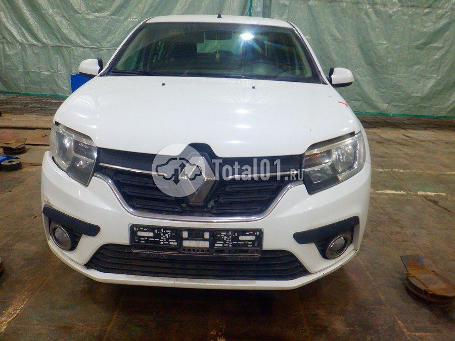 Фото Renault Logan 4