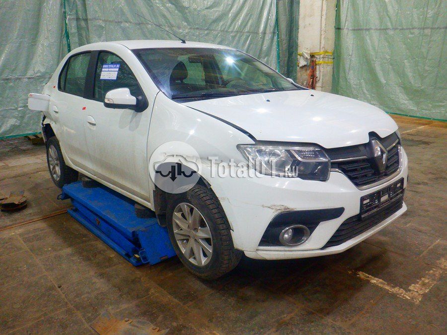 Фото Renault Logan 6