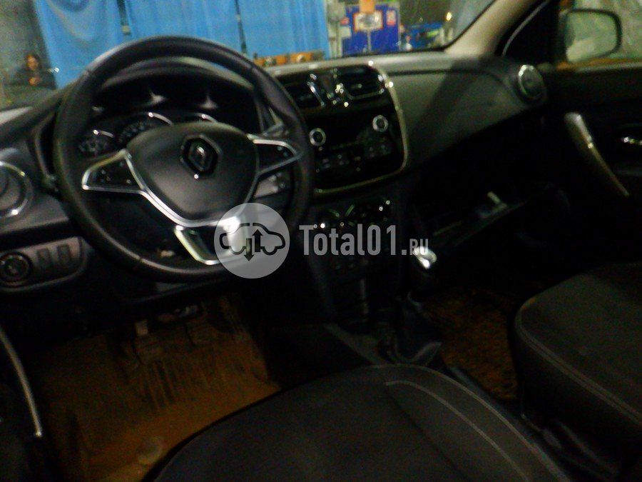 Фото Renault Logan 38