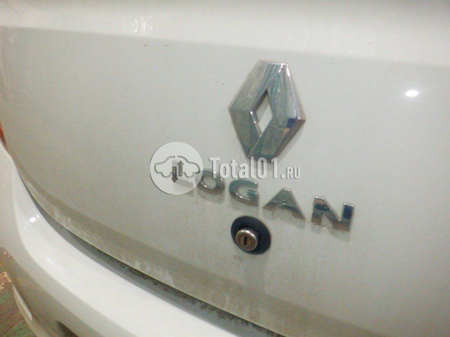 Фото Renault Logan 126