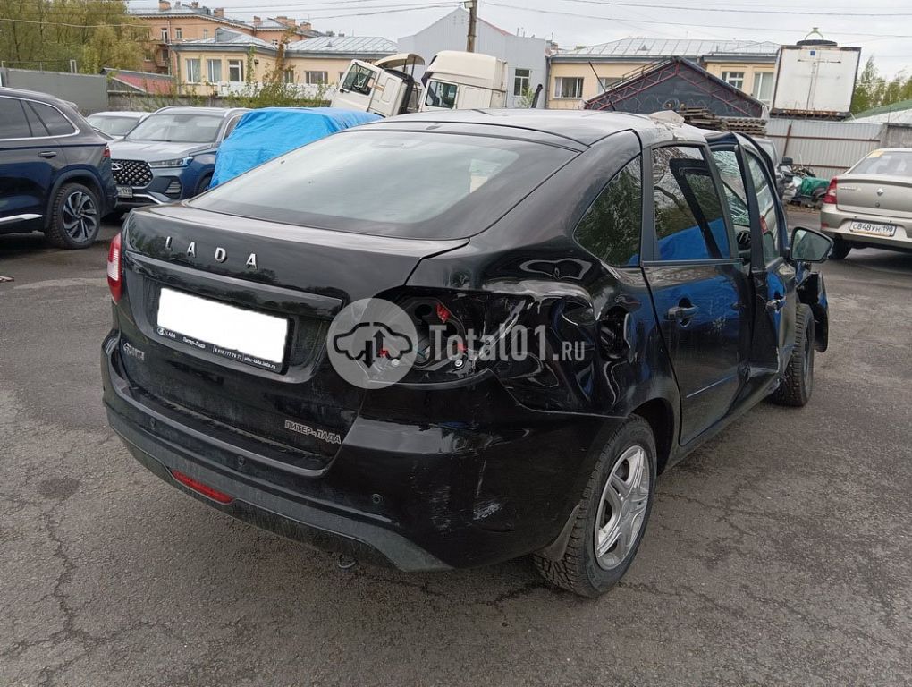 Фото ВАЗ (LADA) Granta 70