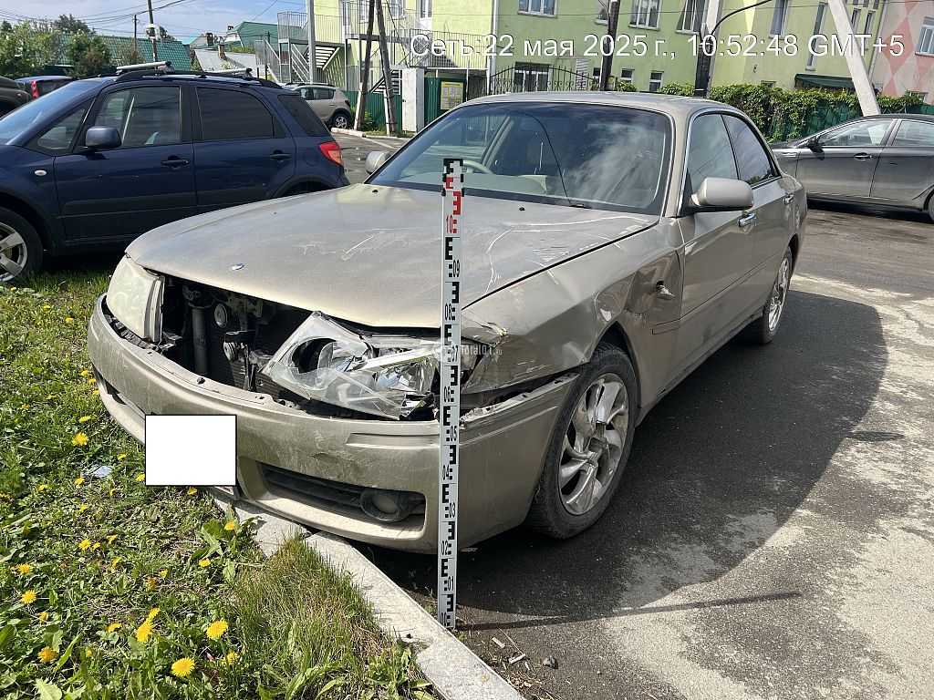 Фото Nissan Cedric 2