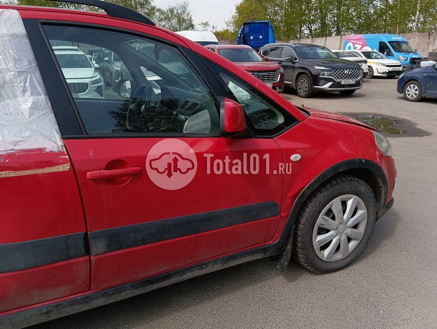 Фото Suzuki SX4 16