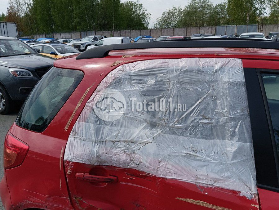 Фото Suzuki SX4 28