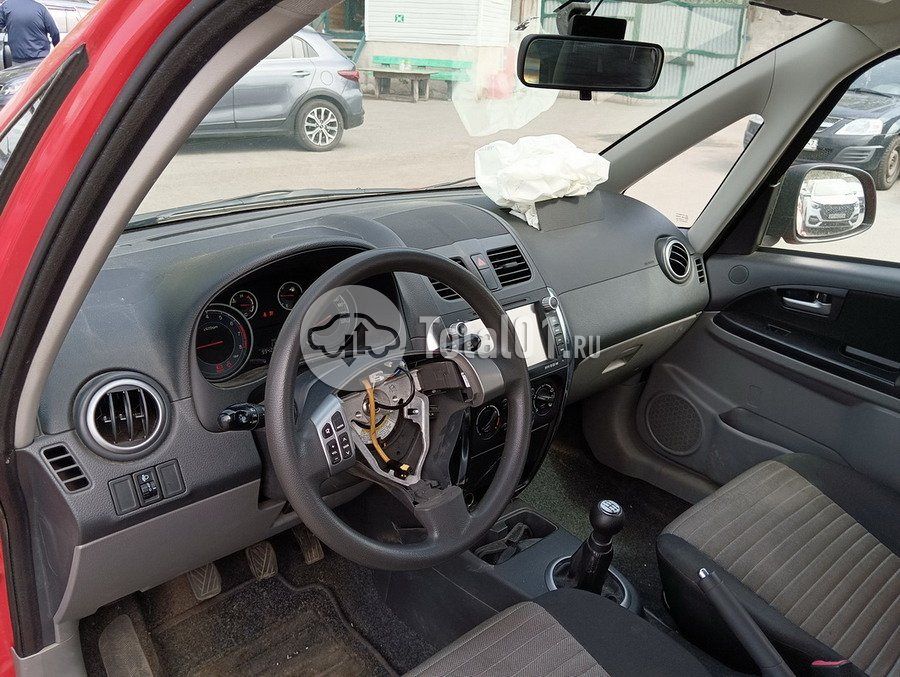 Фото Suzuki SX4 78