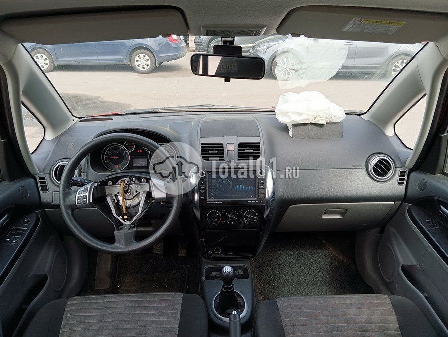 Фото Suzuki SX4 96