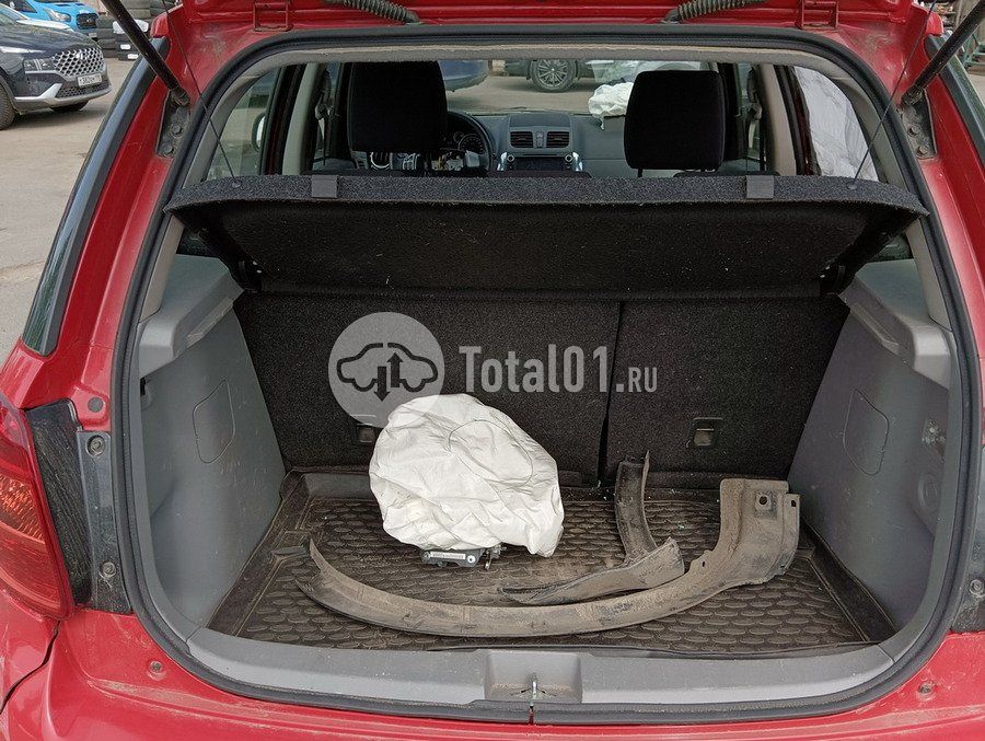 Фото Suzuki SX4 100