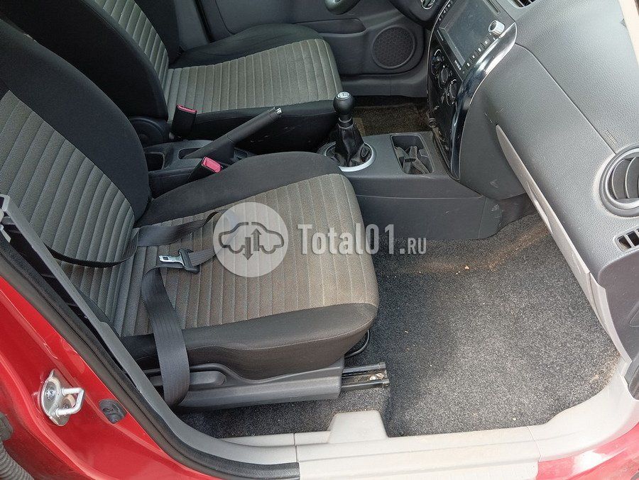 Фото Suzuki SX4 122