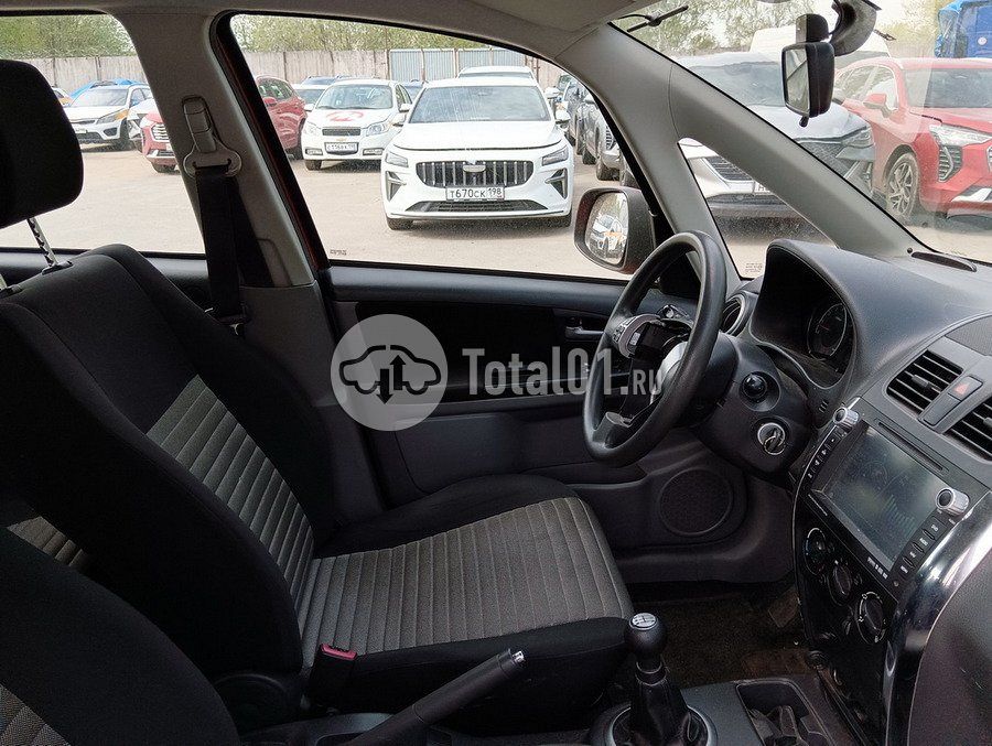 Фото Suzuki SX4 124