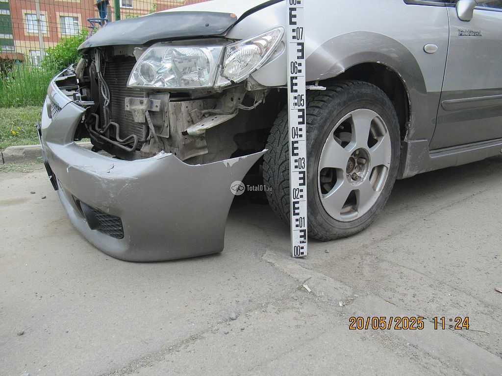 Фото Mazda Premacy 8