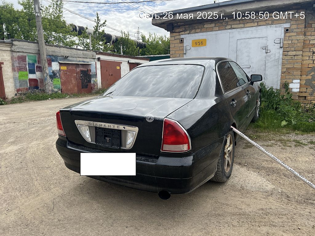 Фото Mitsubishi Diamante 8