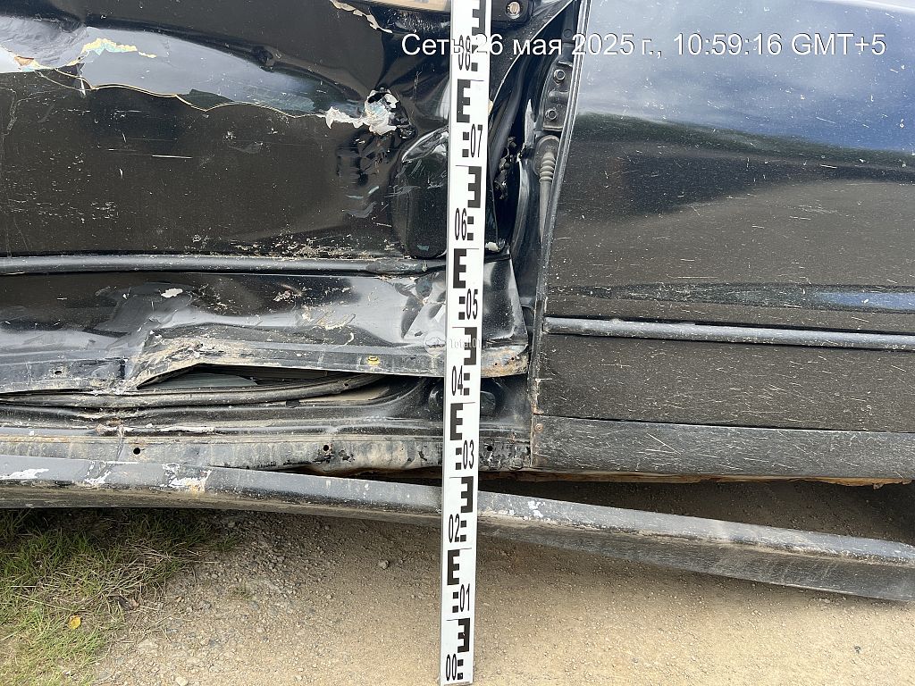 Фото Mitsubishi Diamante 16