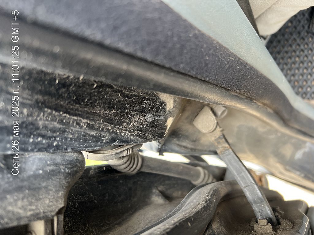 Фото Mitsubishi Diamante 108