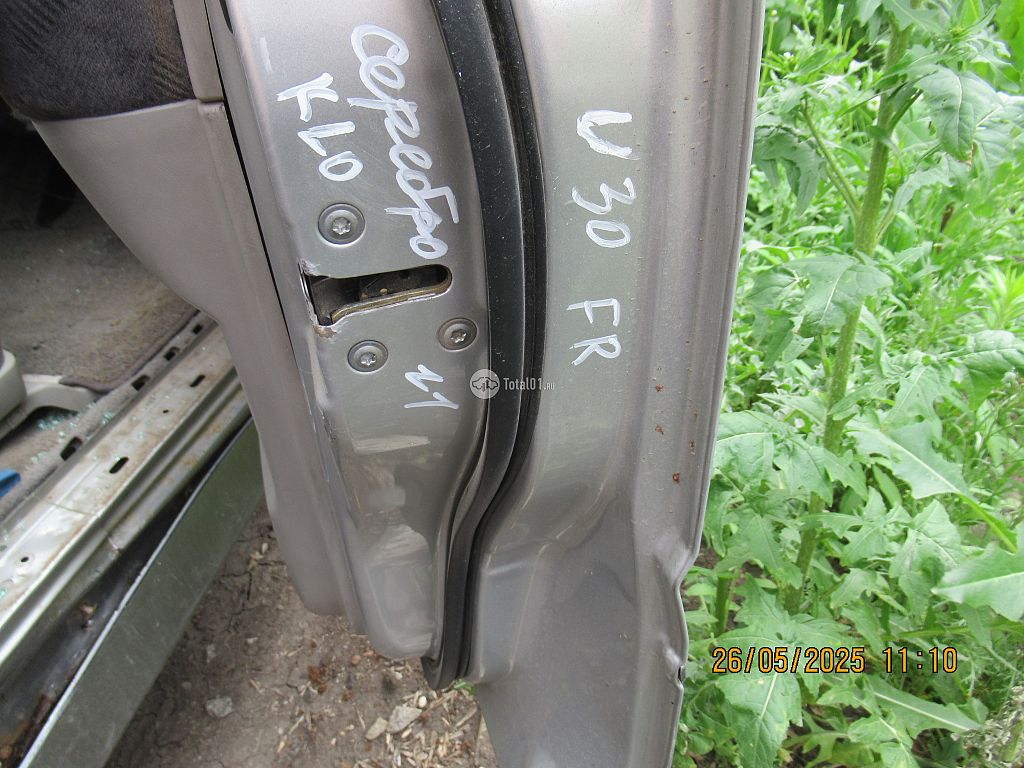 Фото Nissan Bassara 76