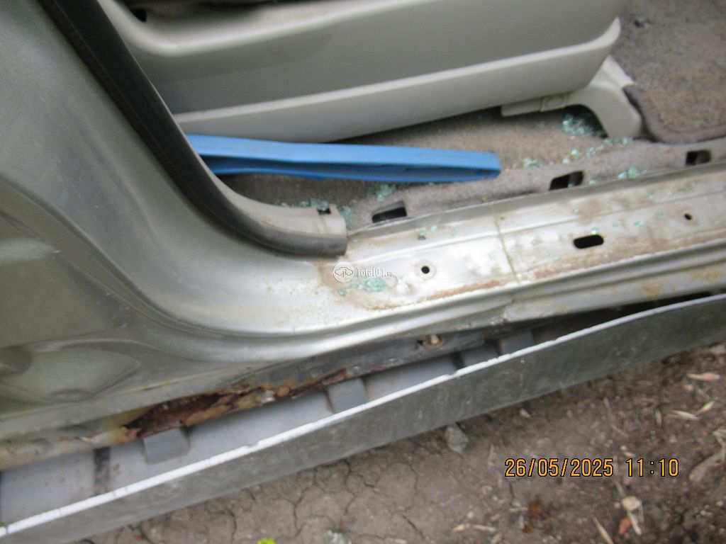 Фото Nissan Bassara 86