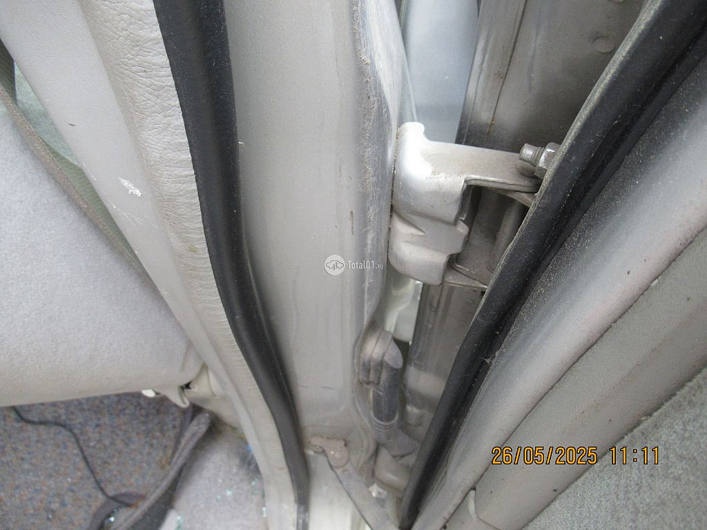 Фото Nissan Bassara 106