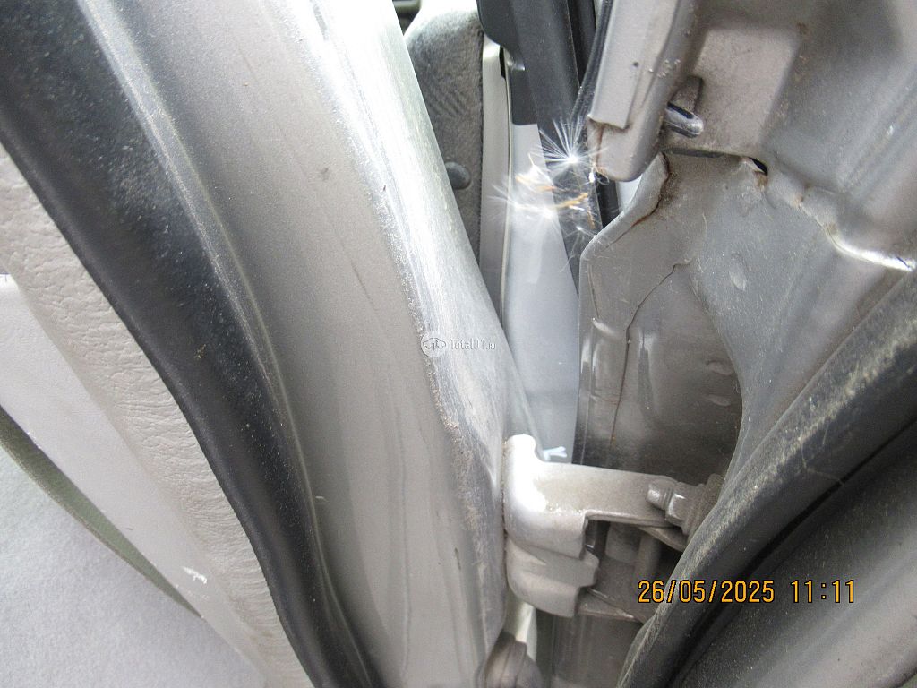 Фото Nissan Bassara 108