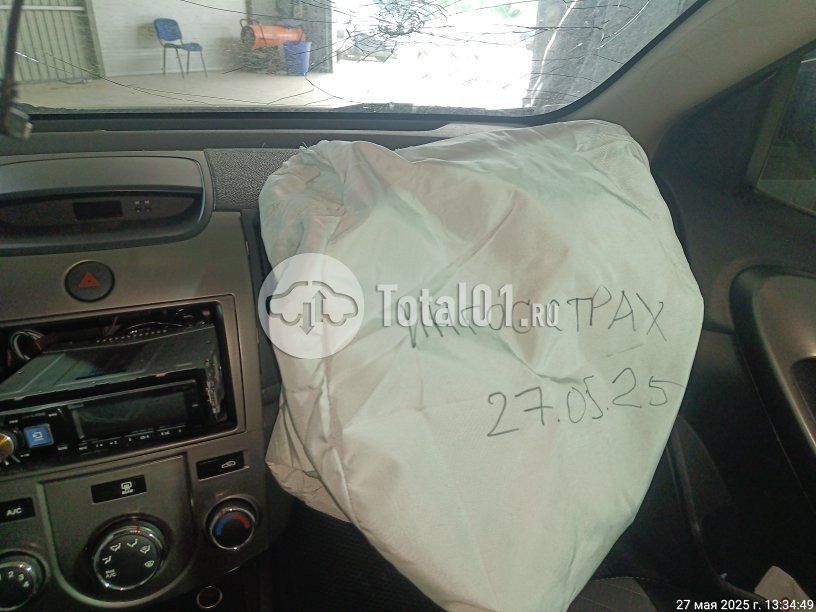 Фото KIA Cerato 24