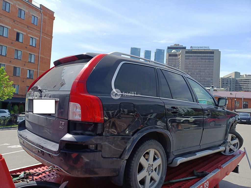 Фото Volvo XC90 14