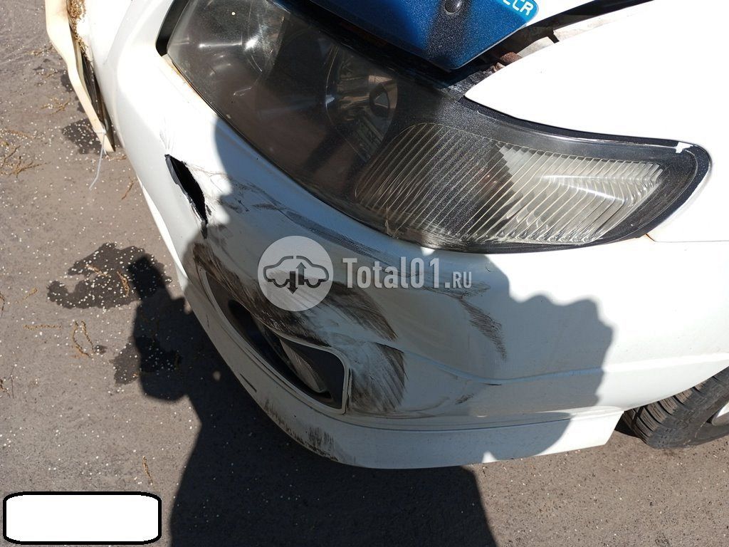 Фото Nissan Avenir 14