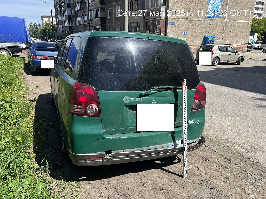 Фото Mitsubishi Dion 4