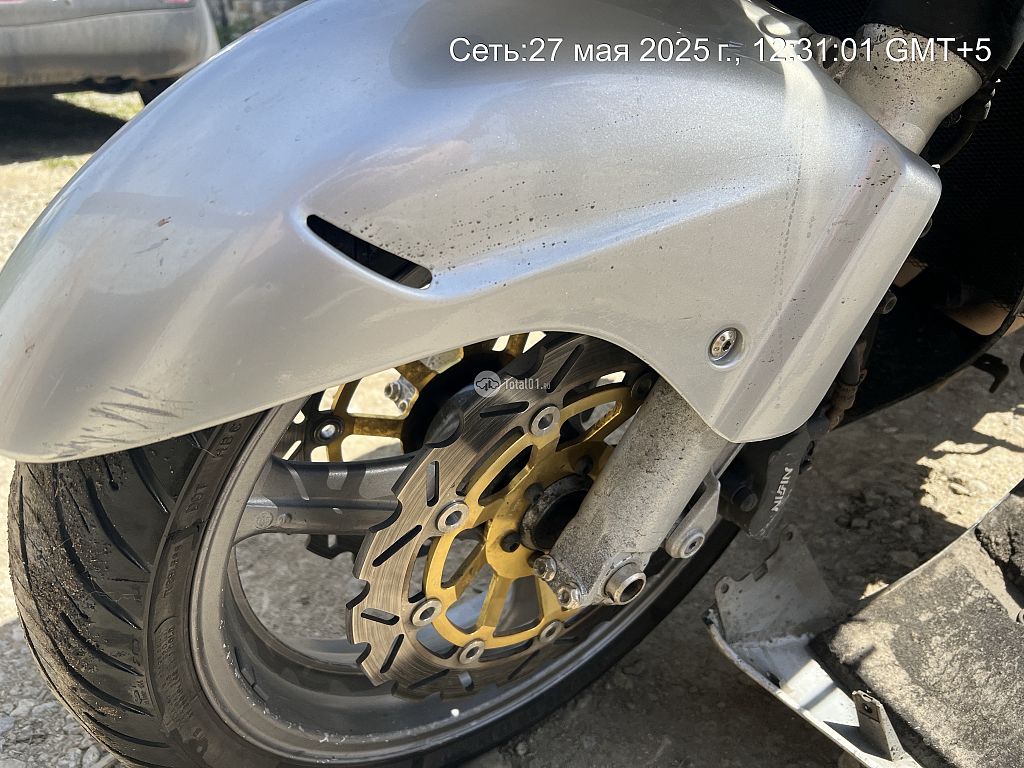Фото Honda CBR1100XX 72