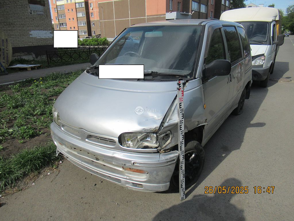 Фото Nissan Serena 4