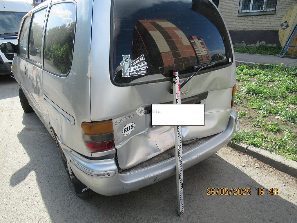 Фото Nissan Serena 10