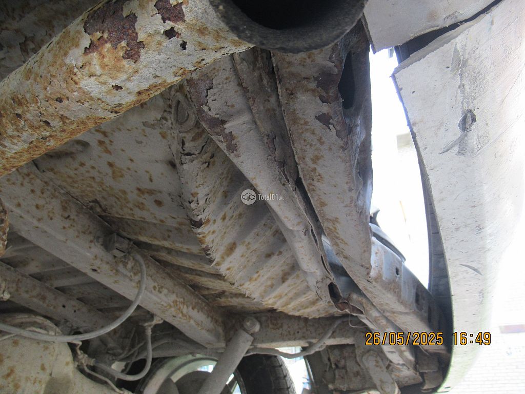 Фото Nissan Serena 50