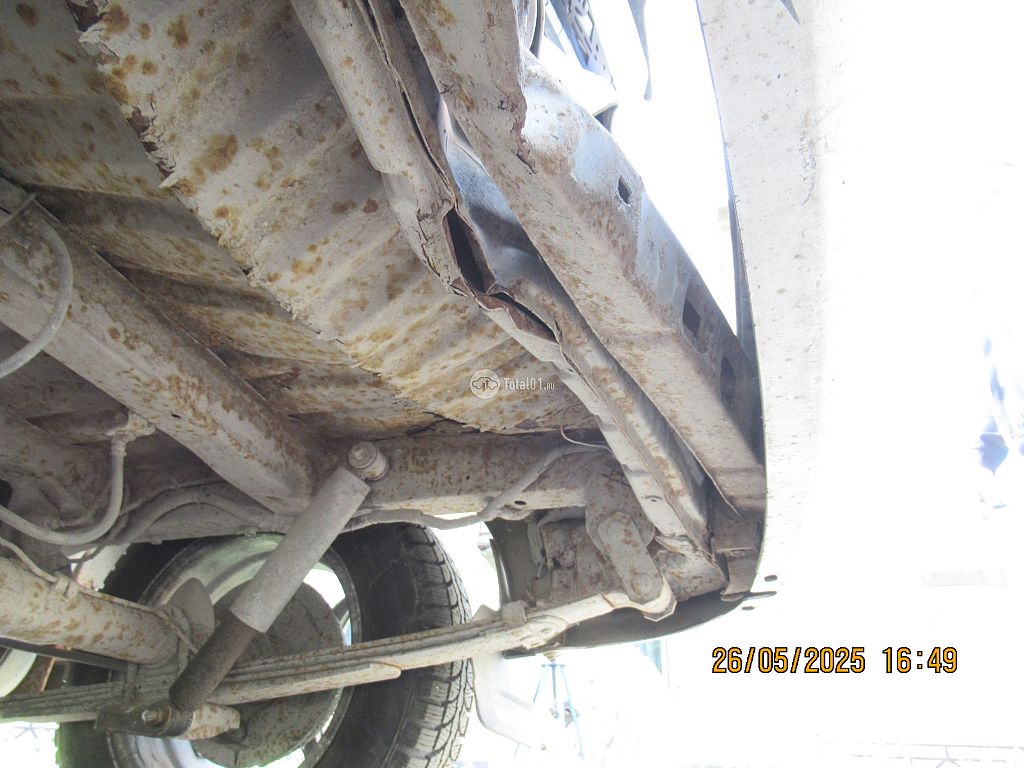 Фото Nissan Serena 56