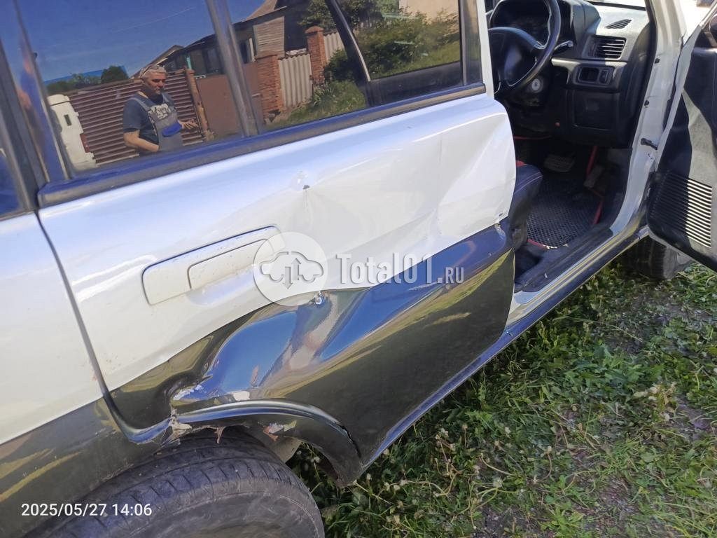 Фото Mitsubishi Montero 26