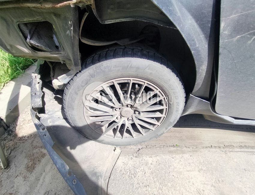 Фото Nissan Primera 180