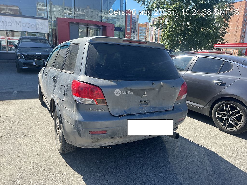 Фото Mitsubishi Airtrek 6