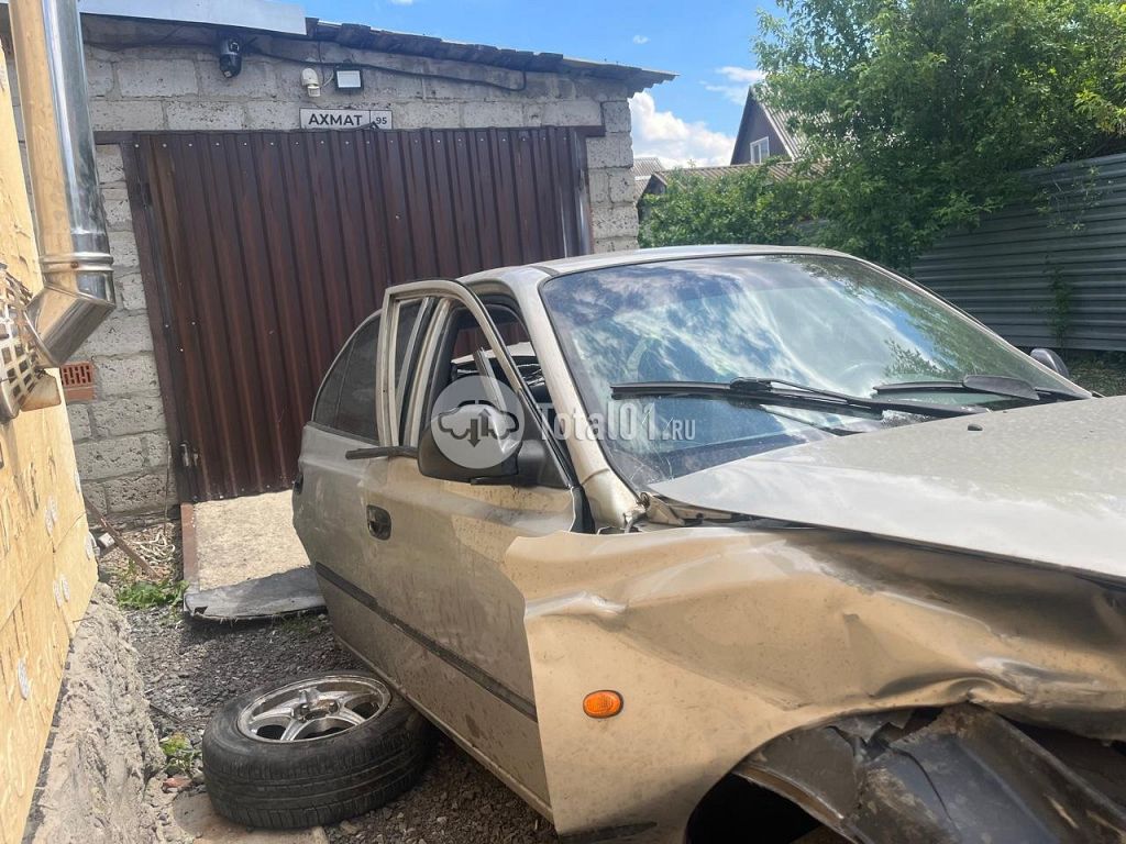 Фото Hyundai Accent 16