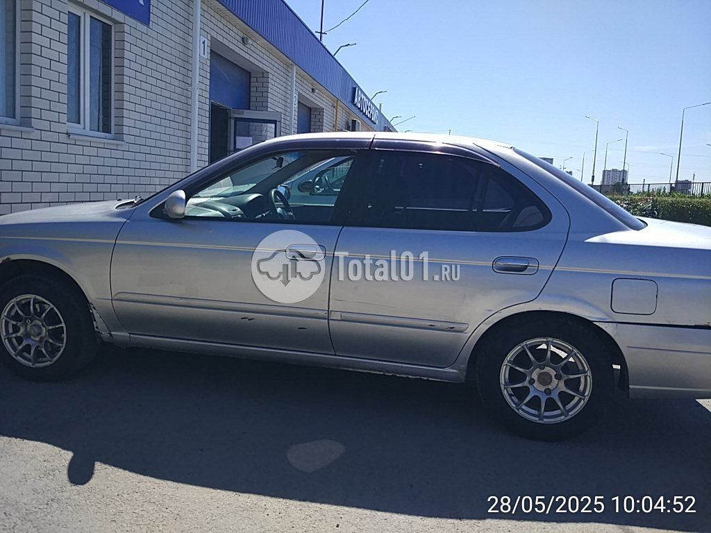 Фото Nissan Sunny 10