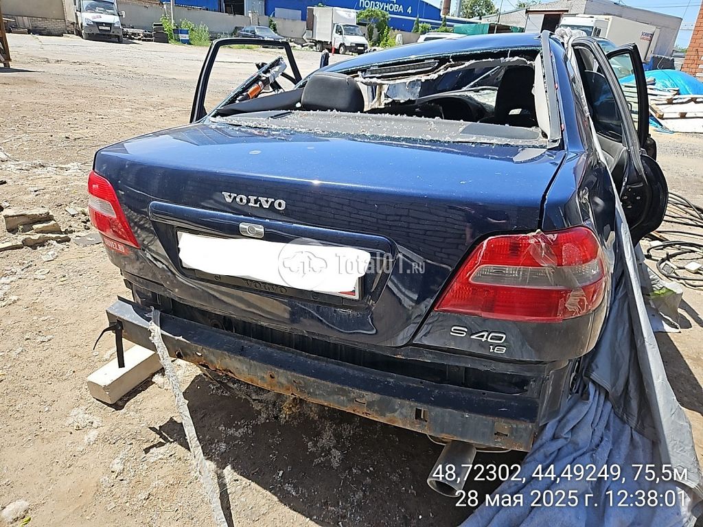 Фото Volvo S40 6