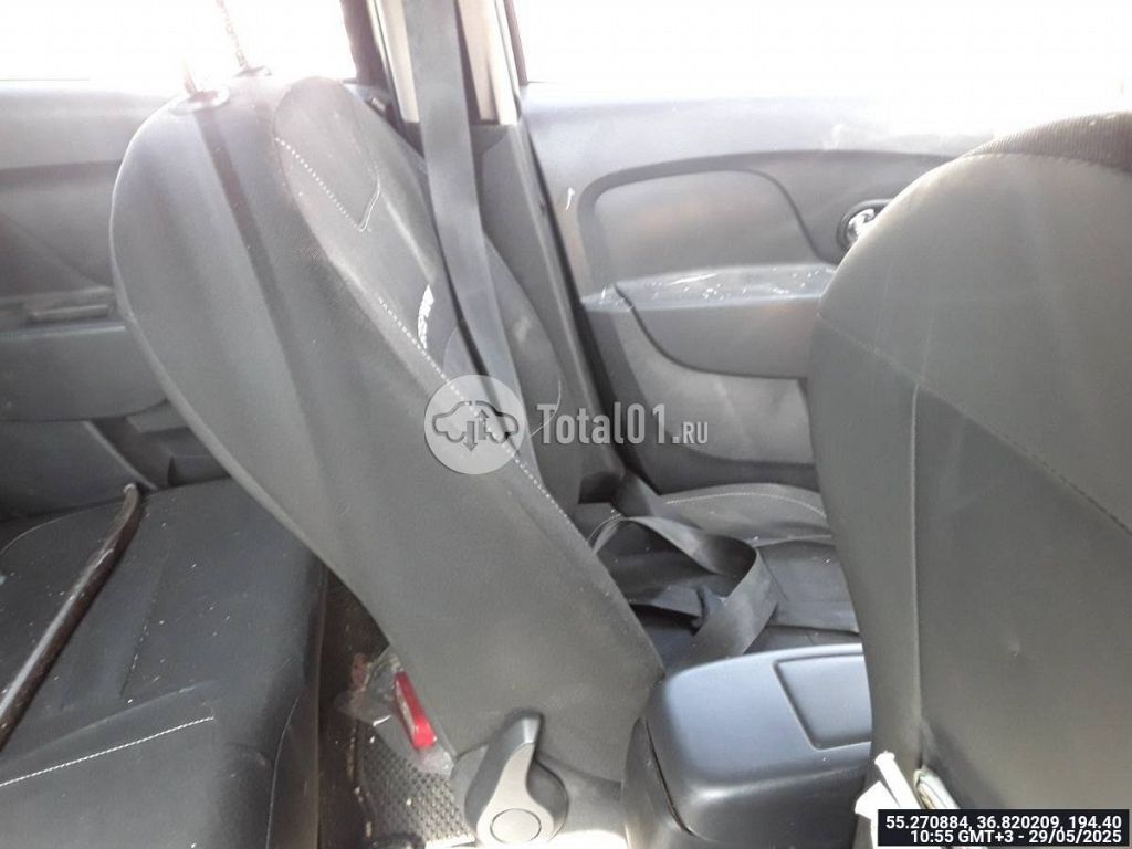 Фото Renault Sandero Stepway 100