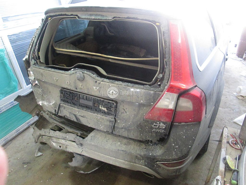Фото Volvo XC70 8
