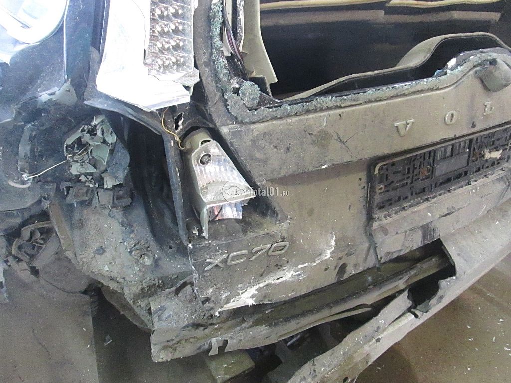 Фото Volvo XC70 26