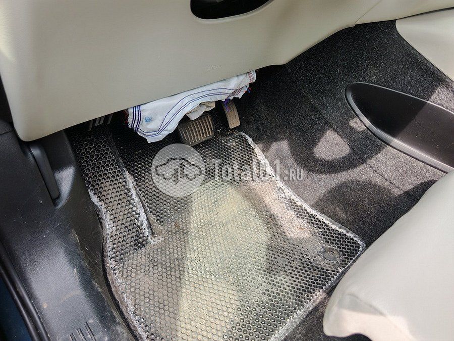 Фото Volvo XC40 78