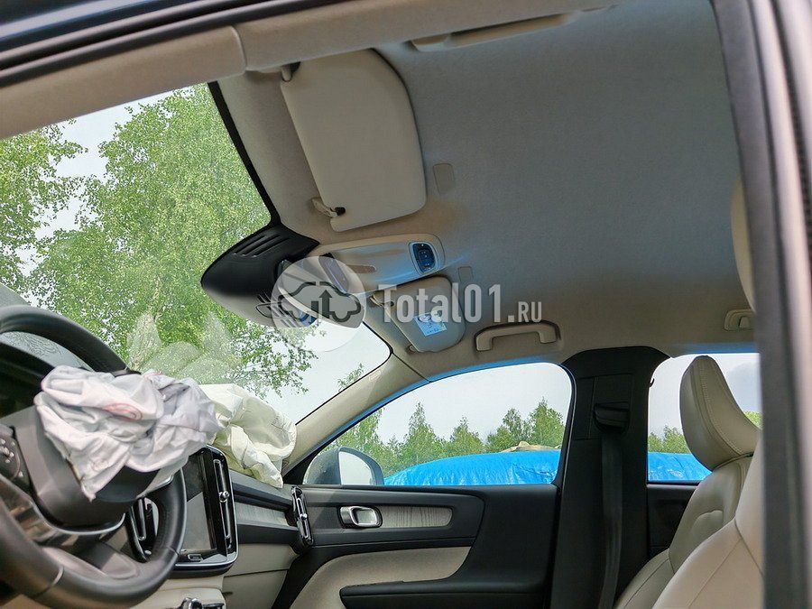 Фото Volvo XC40 84